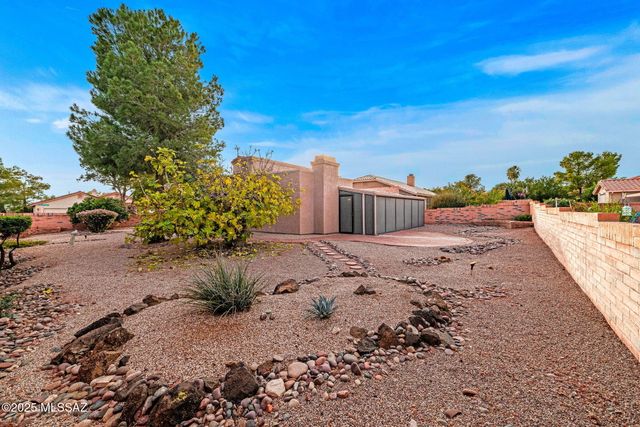 1000 W Rio Guaymas, Green Valley, AZ 85614