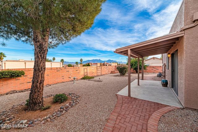 1000 W Rio Guaymas, Green Valley, AZ 85614