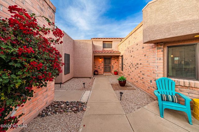 1000 W Rio Guaymas, Green Valley, AZ 85614