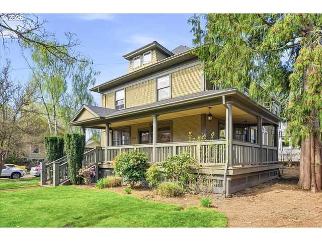 3203 Se CLINTON St, Portland, OR 97202