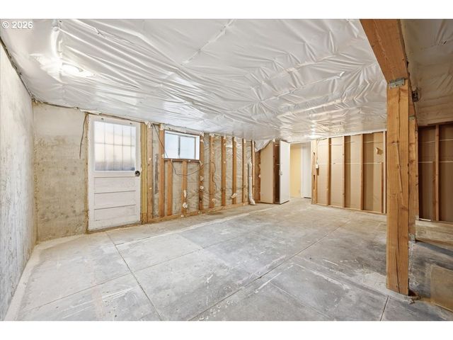 3203 Se CLINTON St, Portland, OR 97202