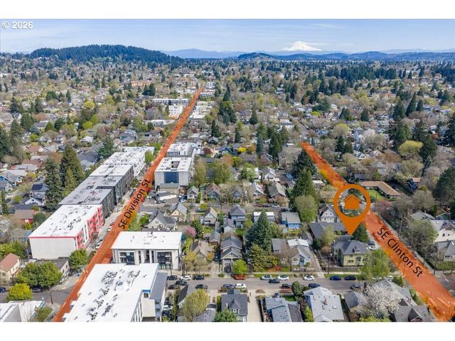 3203 Se CLINTON St, Portland, OR 97202