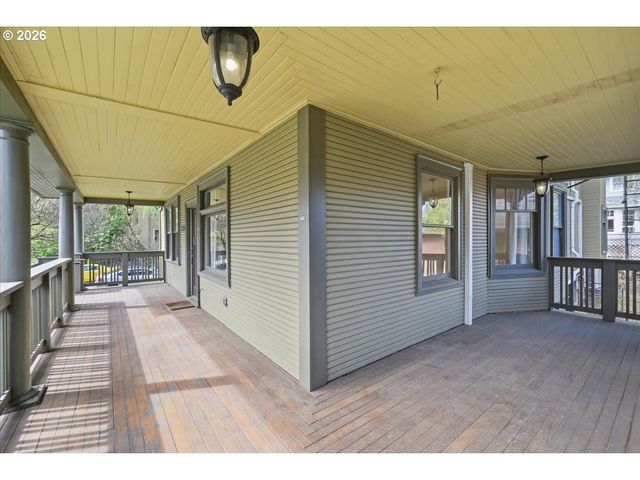 3203 Se CLINTON St, Portland, OR 97202