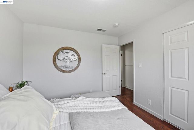 27864 Hummingbird Ct, Hayward, CA 94545