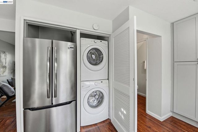 27864 Hummingbird Ct, Hayward, CA 94545