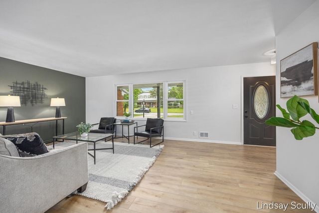 1955 Millbank Street, Grand Rapids, MI 49508