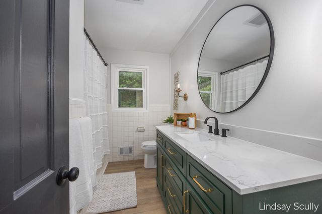 1955 Millbank Street, Grand Rapids, MI 49508