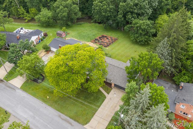 1955 Millbank Street, Grand Rapids, MI 49508
