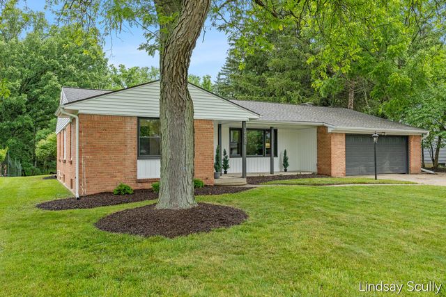 1955 Millbank Street, Grand Rapids, MI 49508