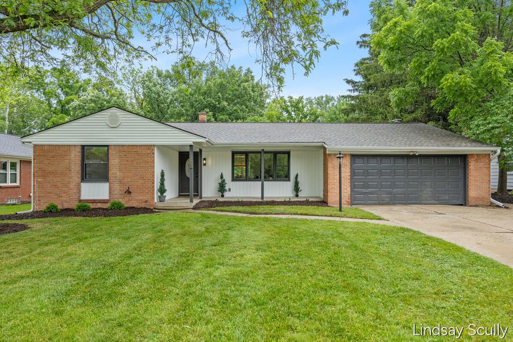 1955 Millbank Street, Grand Rapids, MI 49508