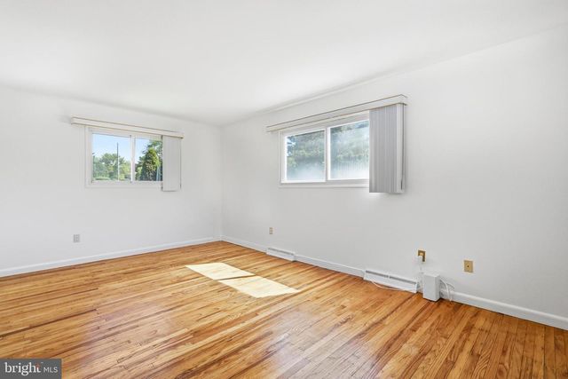 1517 THORNBERRY RD, Wyncote, PA 19095