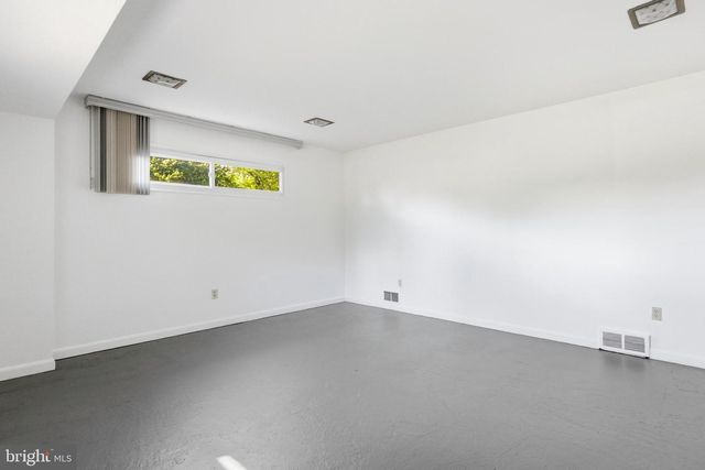 1517 THORNBERRY RD, Wyncote, PA 19095