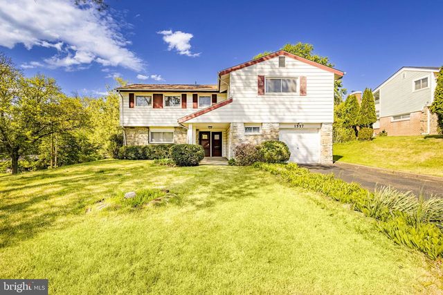 1517 THORNBERRY RD, Wyncote, PA 19095