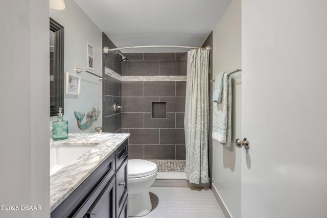 3606 S Peninsula Dr Apt 205, Port Orange, FL 32127