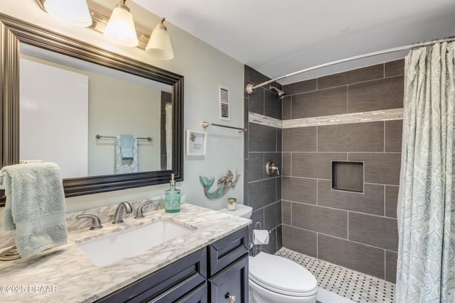 3606 S Peninsula Dr Apt 205, Port Orange, FL 32127