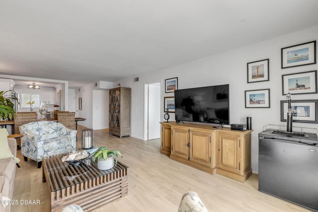 3606 S Peninsula Dr Apt 205, Port Orange, FL 32127