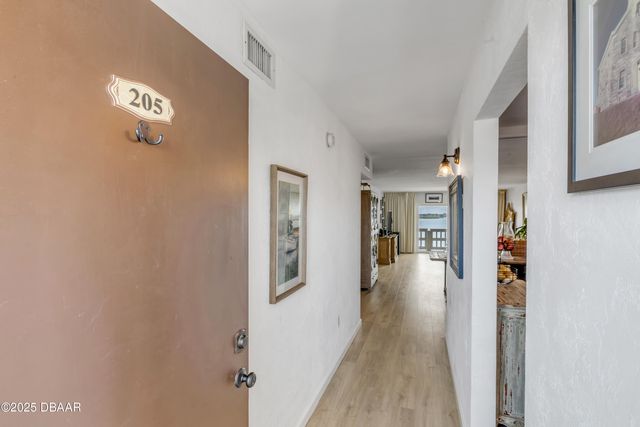 3606 S Peninsula Dr Apt 205, Port Orange, FL 32127