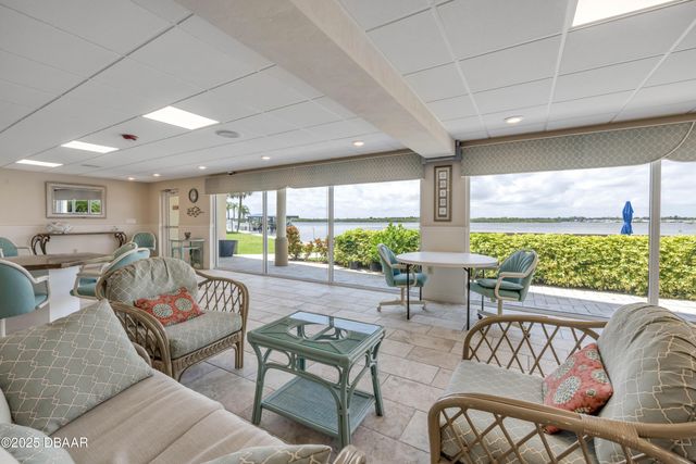 3606 S Peninsula Dr Apt 205, Port Orange, FL 32127