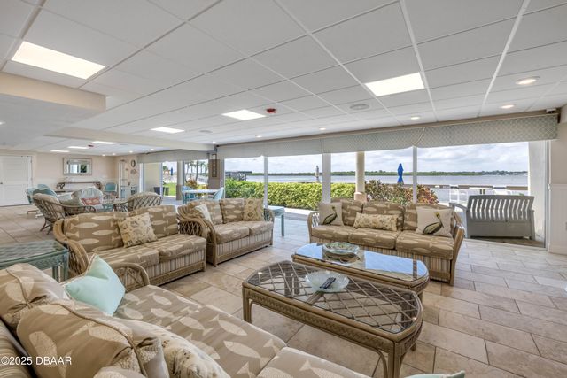 3606 S Peninsula Dr Apt 205, Port Orange, FL 32127