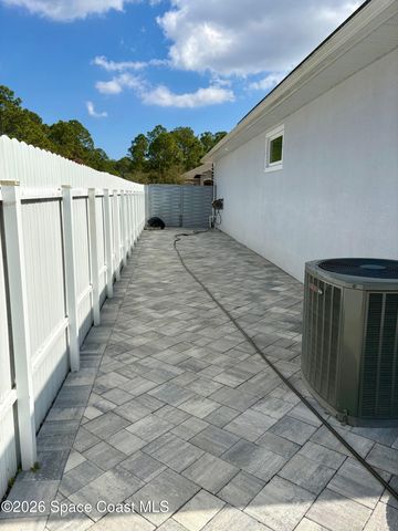 704 Griffin Avenue, Palm Bay, FL 32908