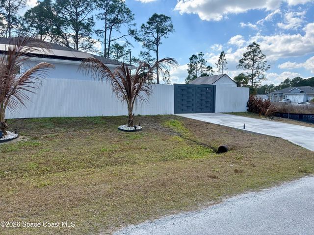 704 Griffin Avenue, Palm Bay, FL 32908