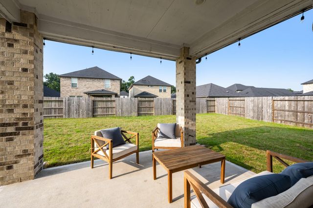 9718 Grooveburr Court, Conroe, TX 77385