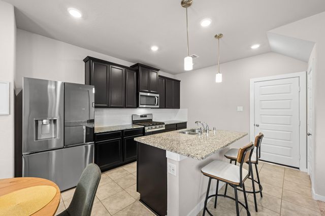 9718 Grooveburr Court, Conroe, TX 77385