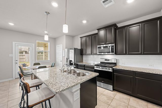 9718 Grooveburr Court, Conroe, TX 77385
