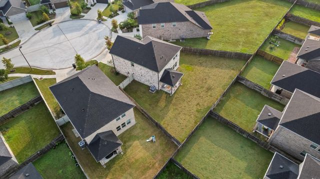 9718 Grooveburr Court, Conroe, TX 77385