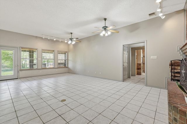 135 Pr-2828, Decatur, TX 76234