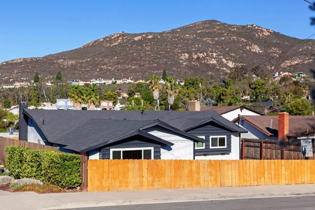 6548 Bantam Lake Circle, San Diego, CA 92119