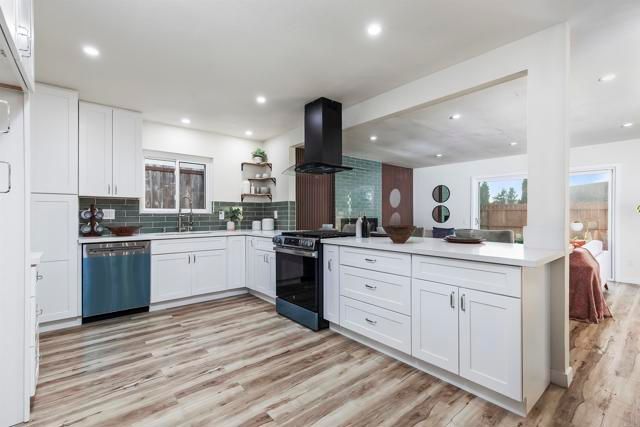 6548 Bantam Lake Circle, San Diego, CA 92119