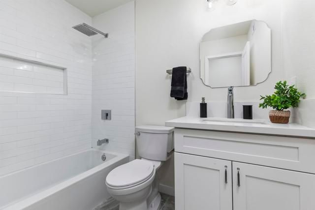 6548 Bantam Lake Circle, San Diego, CA 92119