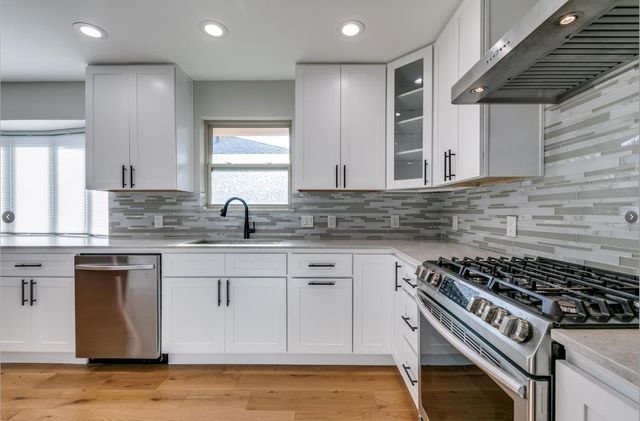 8349 Londonderry Lane, Dallas, TX 75228