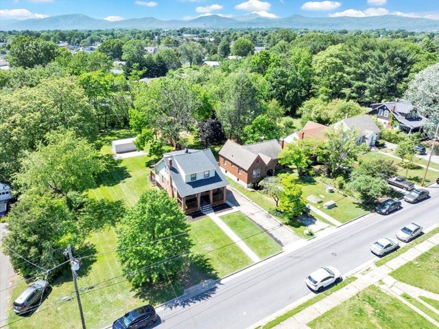 3518 Princeton CIR, Roanoke, VA 24012