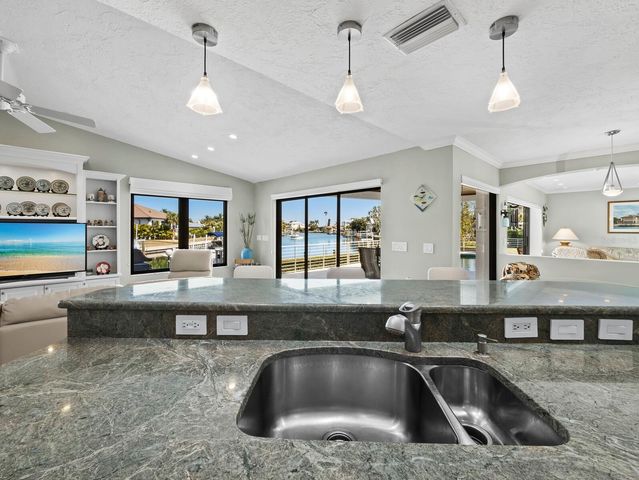 5970 EMERALD HARBOR DRIVE, Longboat Key, FL 34228