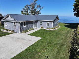 10693 Maple View Heights, Huron, NY 14590