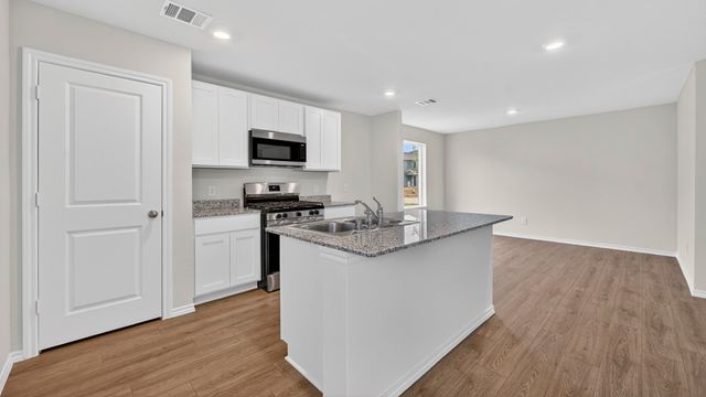 3307 Twilight Trail, Talty, TX 75126
