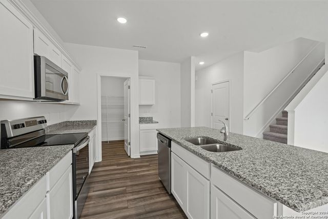 1416 Onate, Seguin, TX 78155