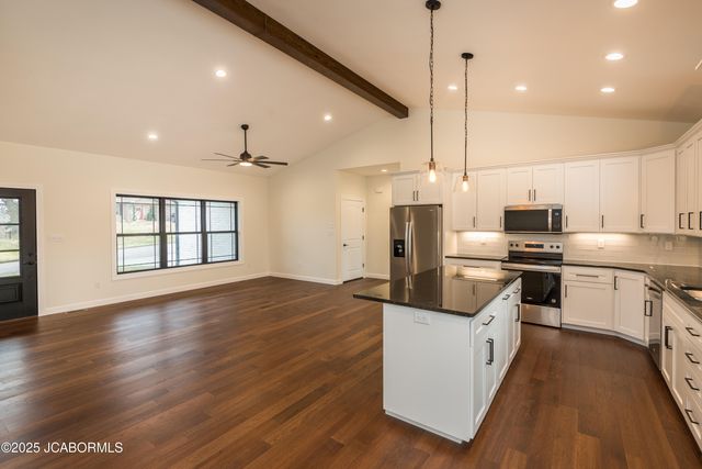 5423 KENVIEW DRIVE, Jefferson City, MO 65109