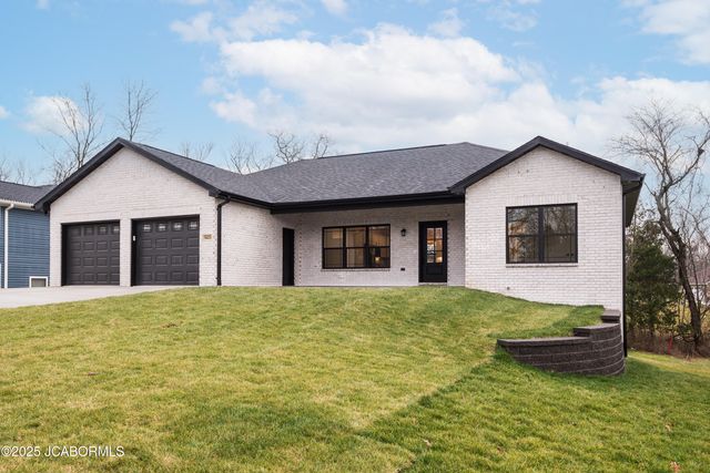 5423 KENVIEW DRIVE, Jefferson City, MO 65109