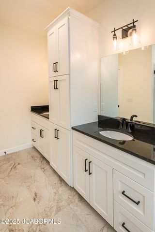 5423 KENVIEW DRIVE, Jefferson City, MO 65109