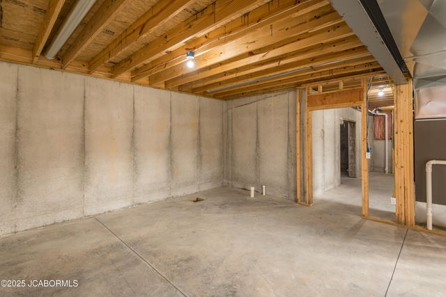 5423 KENVIEW DRIVE, Jefferson City, MO 65109