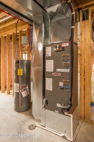 5423 KENVIEW DRIVE, Jefferson City, MO 65109