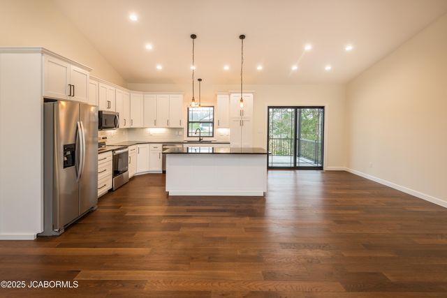 5423 KENVIEW DRIVE, Jefferson City, MO 65109