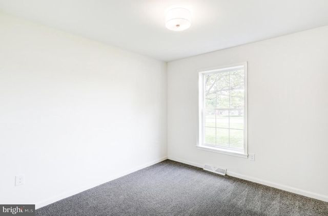 953 CAMPBELL RD, New Freedom, PA 17349