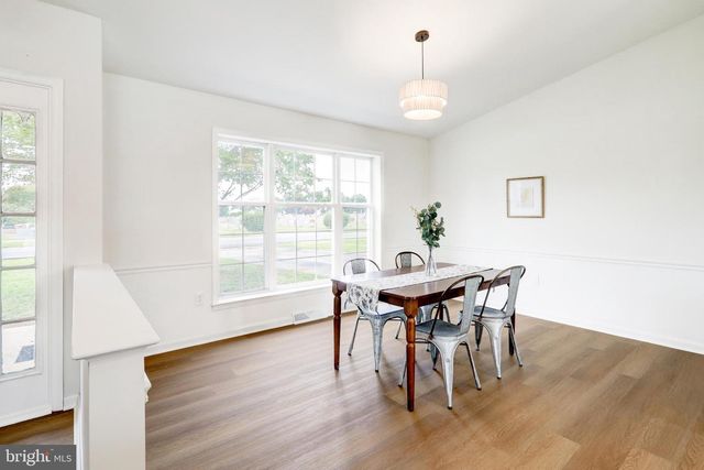 953 CAMPBELL RD, New Freedom, PA 17349