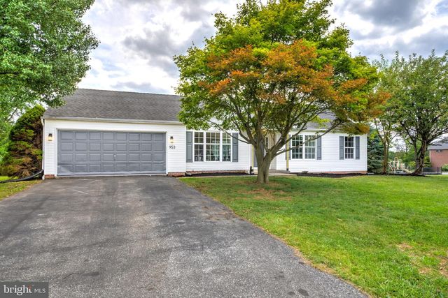 953 CAMPBELL RD, New Freedom, PA 17349