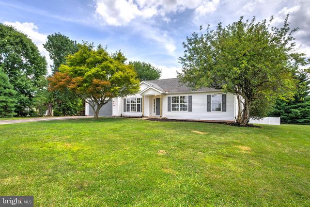 953 CAMPBELL RD, New Freedom, PA 17349