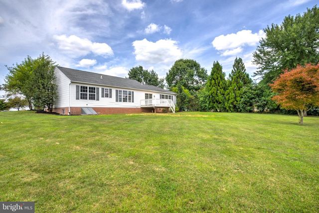 953 CAMPBELL RD, New Freedom, PA 17349